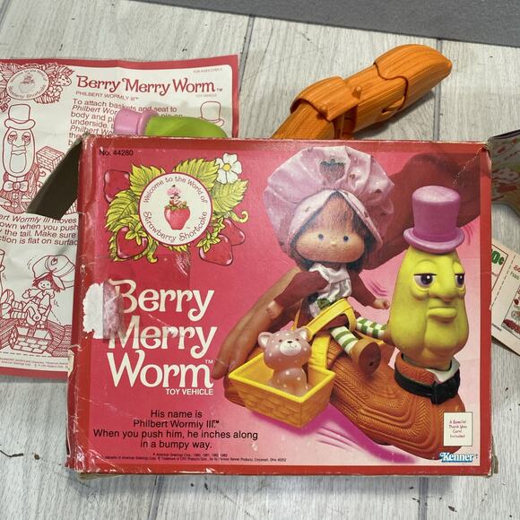 In Original Box BERRY MERRY WORM Strawberry Shortcake Toy Vehicle Vintage Kenner - Picture 7 of 9